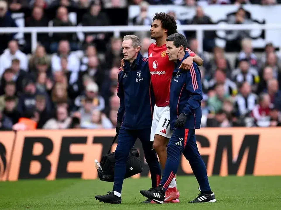 滕哈赫害惨, 季表现尚可, https